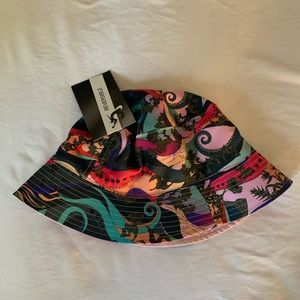 Bucket hat